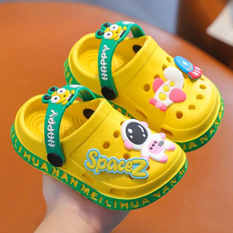 Children's Slippers Summer Girls' Cute Cartoon Indoor Soft-soled Non-slip Boys' Baby's Household Baotou Sandals Hole Shoes